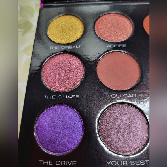 Sydney Grace, Chase Your Dreams Palette - Picture 6 of 9